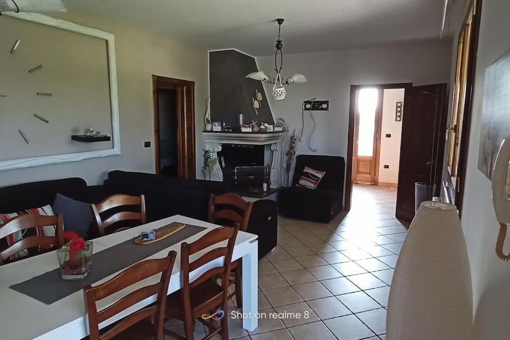 Villa Delle Stelle Con Piscina レヴェラーノ エクステリア 写真